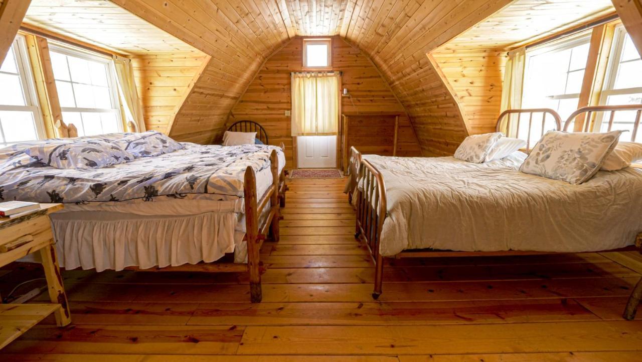 Aubin Sky Lodging At The Yl Ranch Savery Buitenkant foto