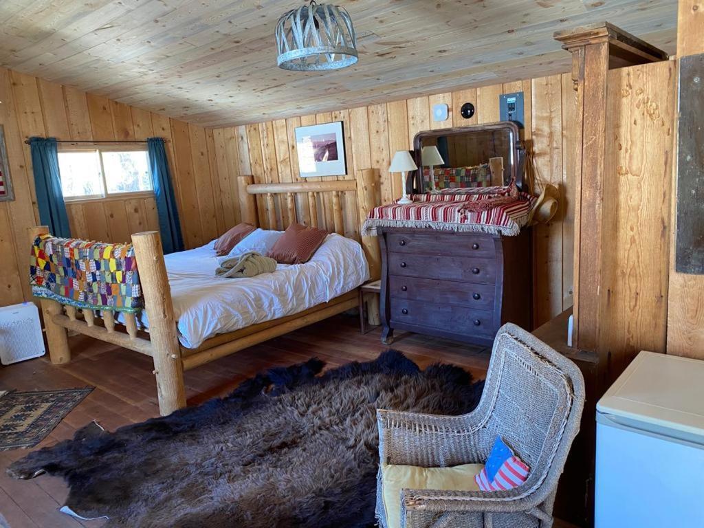 Aubin Sky Lodging At The Yl Ranch Savery Buitenkant foto