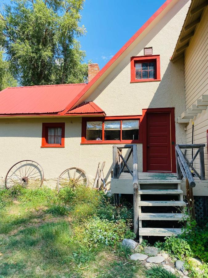 Aubin Sky Lodging At The Yl Ranch Savery Buitenkant foto