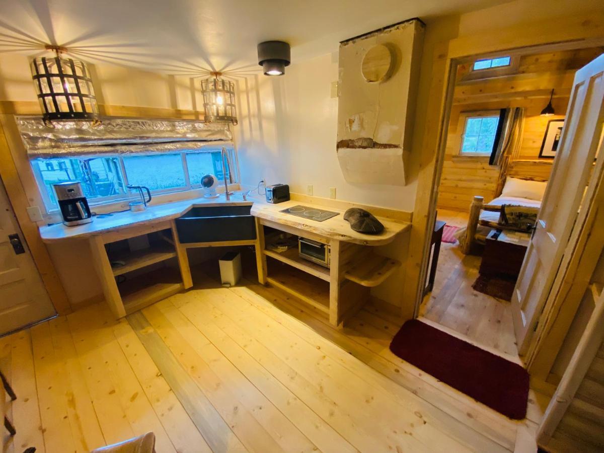 Aubin Sky Lodging At The Yl Ranch Savery Buitenkant foto