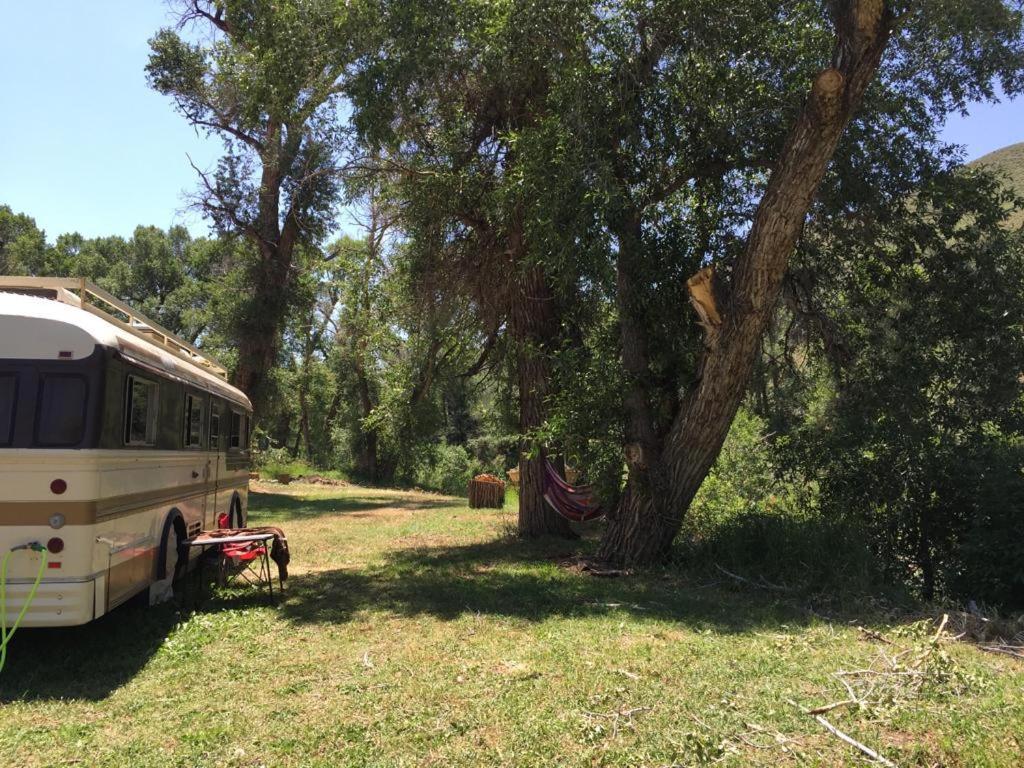 Aubin Sky Lodging At The Yl Ranch Savery Buitenkant foto