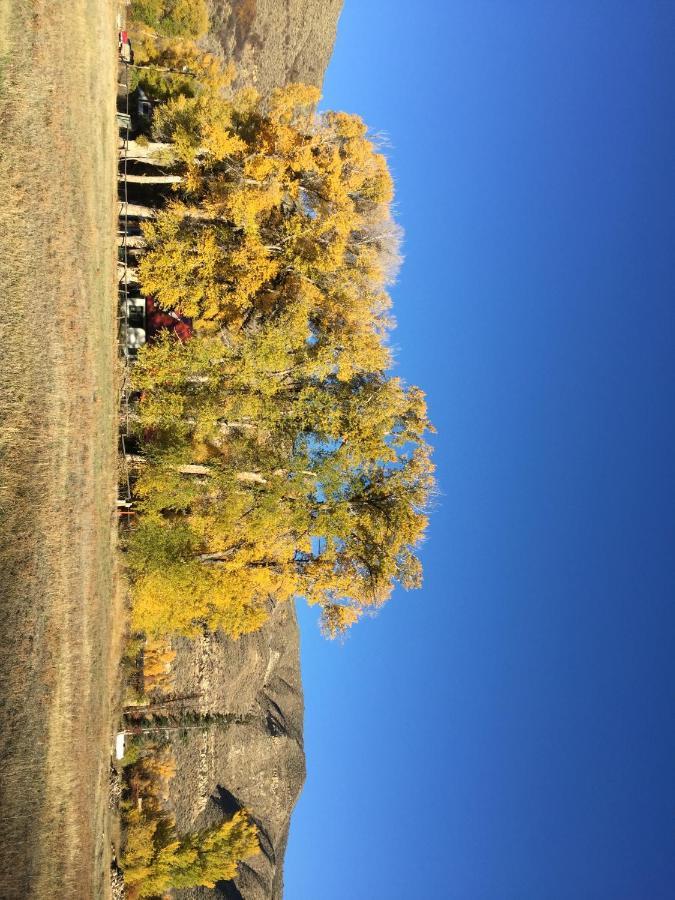 Aubin Sky Lodging At The Yl Ranch Savery Buitenkant foto
